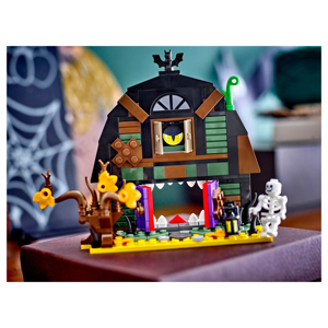 Lego Halloween Barn 40721